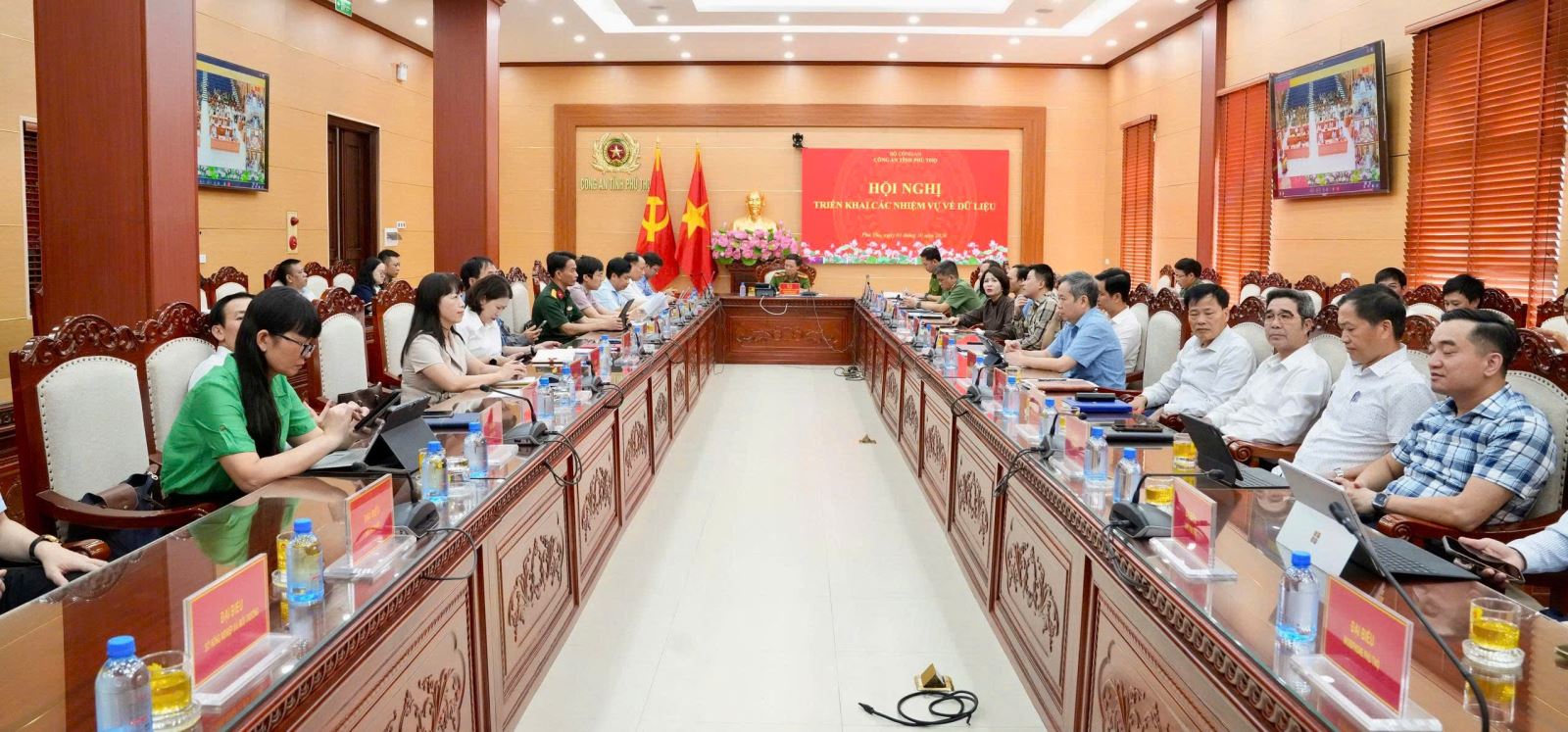 Tin nổi bật